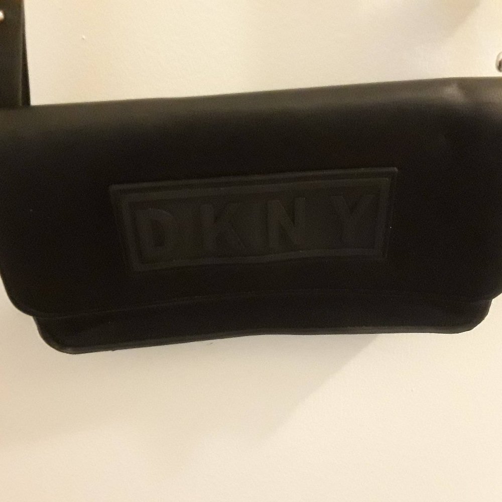 DKNY  MINI PURSE
